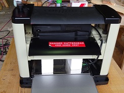 １５００Ｗ ３３０ｍｍ 自動送りカンナ プレーナー（TR-257EP）