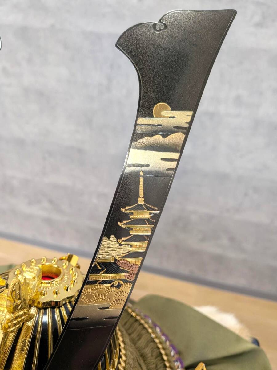 3073【現状品】☆兜飾り 斑鳩の里 皇宸作 彫金 15号 古都 正絹 木彫竜
