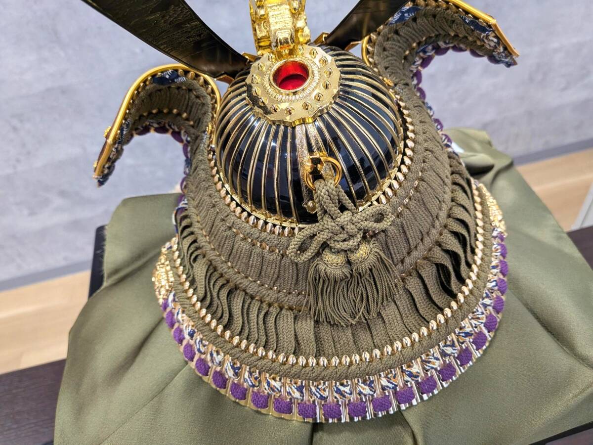3073【現状品】☆兜飾り 斑鳩の里 皇宸作 彫金 15号 古都 正絹 木彫竜