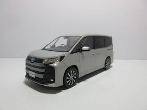 ノア ミニカーのYahoo!オークション(旧ヤフオク!)の相場・価格を見る