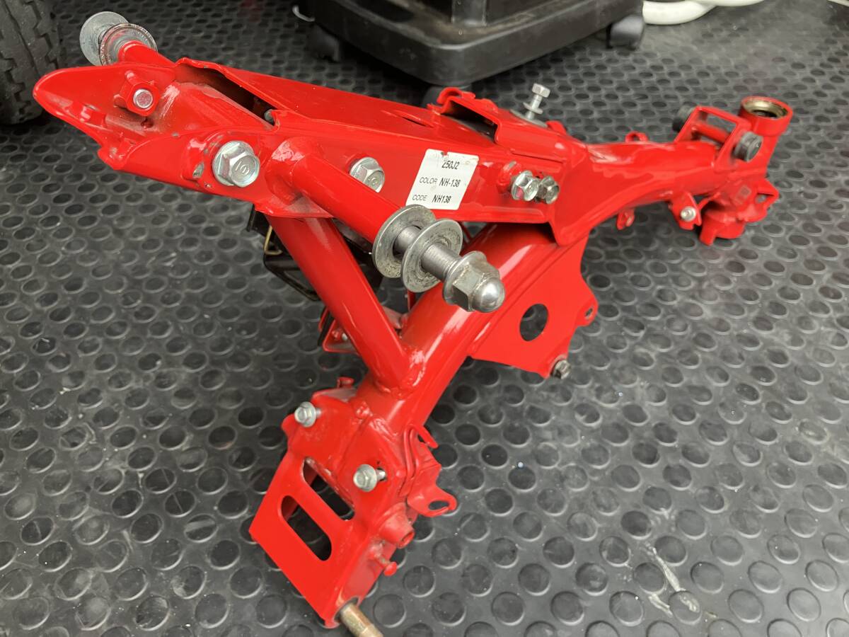 程度良好 AB27 12V モンキー ホンダ 純正 フレーム 赤 書類付き ゴリラ