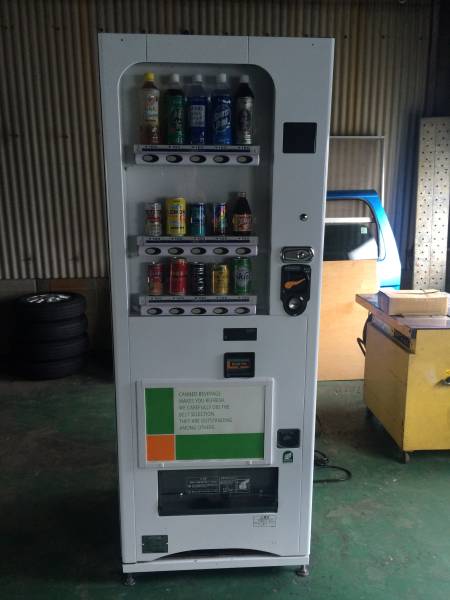 富士電機　自動販売機　１５セレ　ヒートポンプ　LED照明　お酒　飲料　室内使用品　FA15C5L１７ZーFOP 富士電機 自動販売機 15セレ 室内使用 超美品 自販機(店舗用品)｜売買