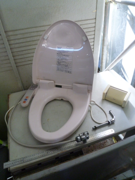 TOTOウォシュレット温水洗浄便座 TCF165 2008年製おまけ付(温水便座