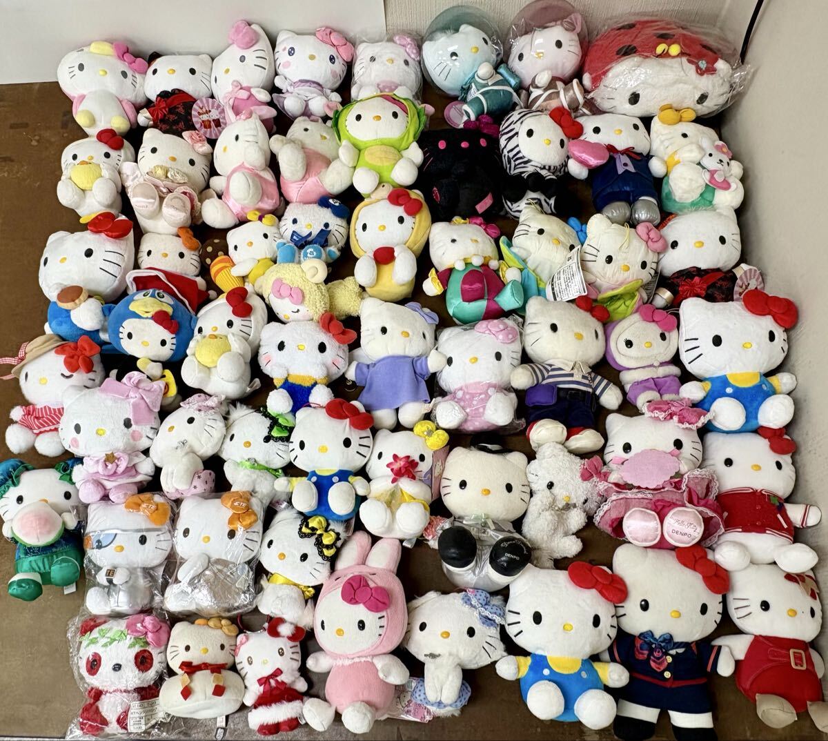 マクドナルド キティ ぬいぐるみの値段と価格推移は？｜17件の売買 