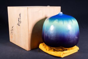 徳田八十吉 花瓶の値段と価格推移は？｜49件の売買データから徳田八十