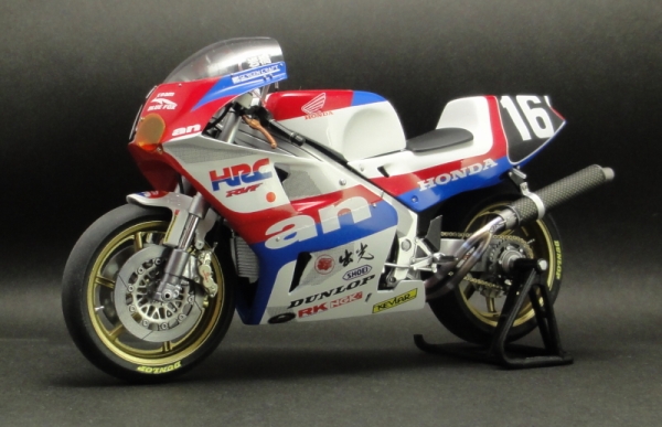 RVF750 an team BLUEFOX 1991 鈴鹿8耐仕様 完成品(完成品)｜売買され