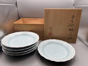 塚本快示 青白磁の値段と価格推移は？｜22件の売買データから塚本快示