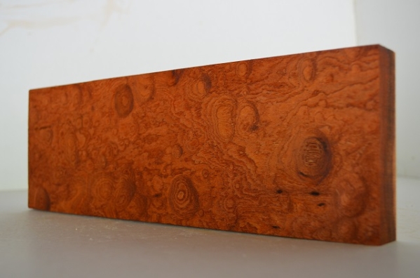 ケヤキ★欅★玉杢★推定樹齢千年★材★25ミリ★送料164円★1