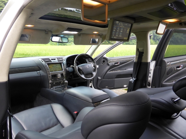 ☆レクサスLS600h☆バージョンUIPKG/LED/マクレビ/地デジ/豪華♪_3