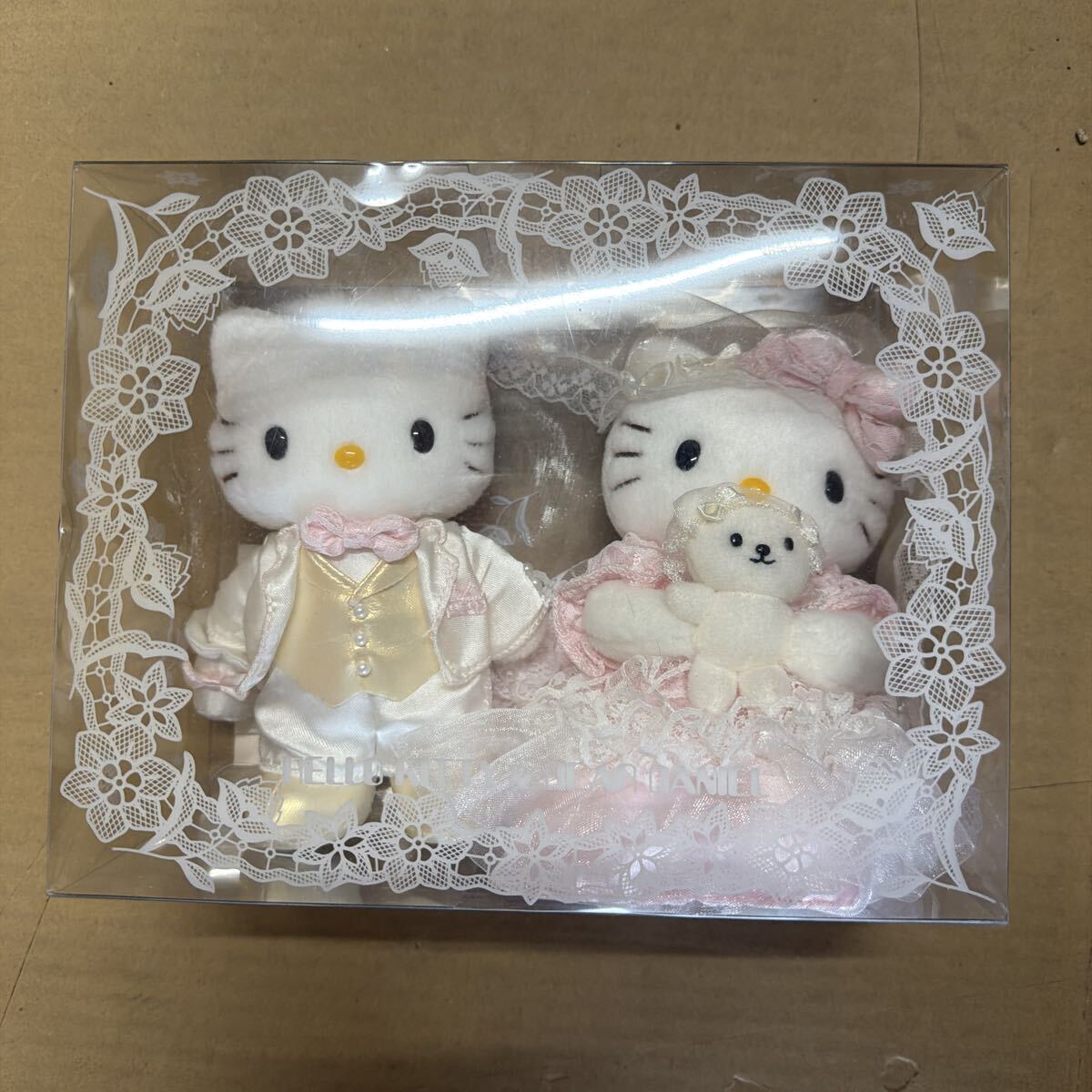 【希少レア】ハローキティ＆ディアダニエルウェディングペア根付け　2002 希少レア】ハローキティ＆ディアダニエルウェディングペア根付け 2002