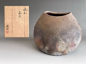 伊勢崎淳 花瓶の値段と価格推移は？｜7件の売買データから伊勢崎淳