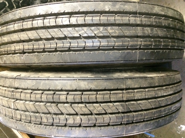 送料無料 ダンロップ 8.25R16 2本 新古品