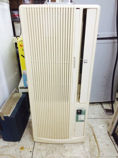 MORITA窓用クーラー MAC-184SR 03年製 - 森田、窓用ルームエアコン