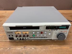 VHSビデオの値段と価格推移は？｜4460件の売買データからVHSビデオの
