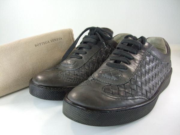 良好ボッテガヴェネタ イントレチャート スニーカー グレー