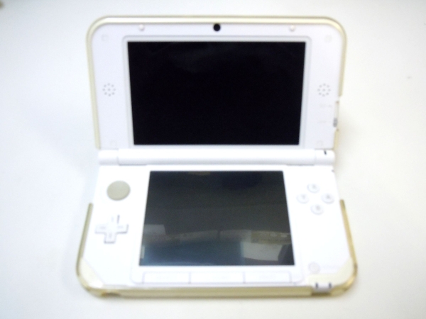 ◆◇ニンテンドー　3DS　LL　本体のみ　初期化ずみ◇◆