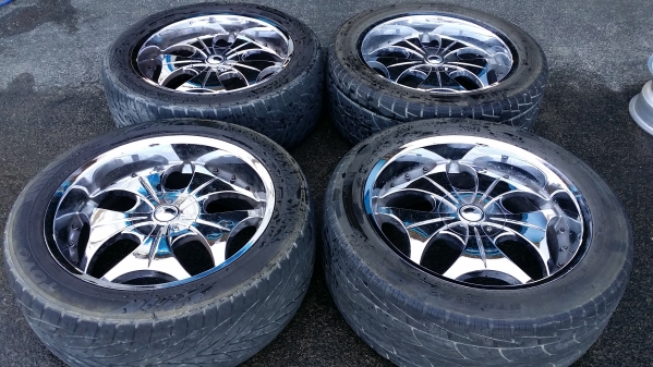 メッキ ラグジュアリーホイール 22インチ PCD127・135 4本セット