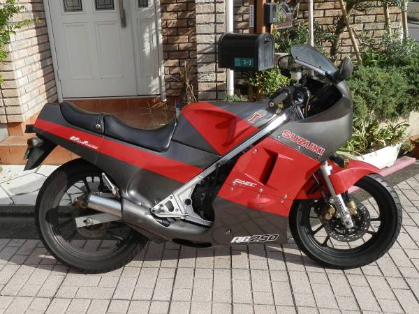 ヨシムラカラーのRG250ガンマ(126cc-250cc)|売買された ヨシムラカラーのRG250ガンマ(126cc-250cc)|売買された