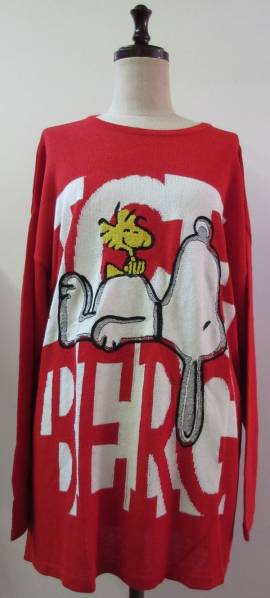 ICEBERG　アイスバーグ　スヌーピー柄　伊製ニットかなり大き目