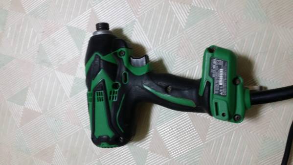 ☆送料無料　美品日立100v 10Mコード　WH12VE