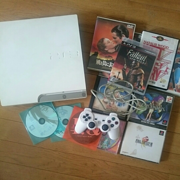☆★PS3本体CECH-2500A + おまけソフト7本他