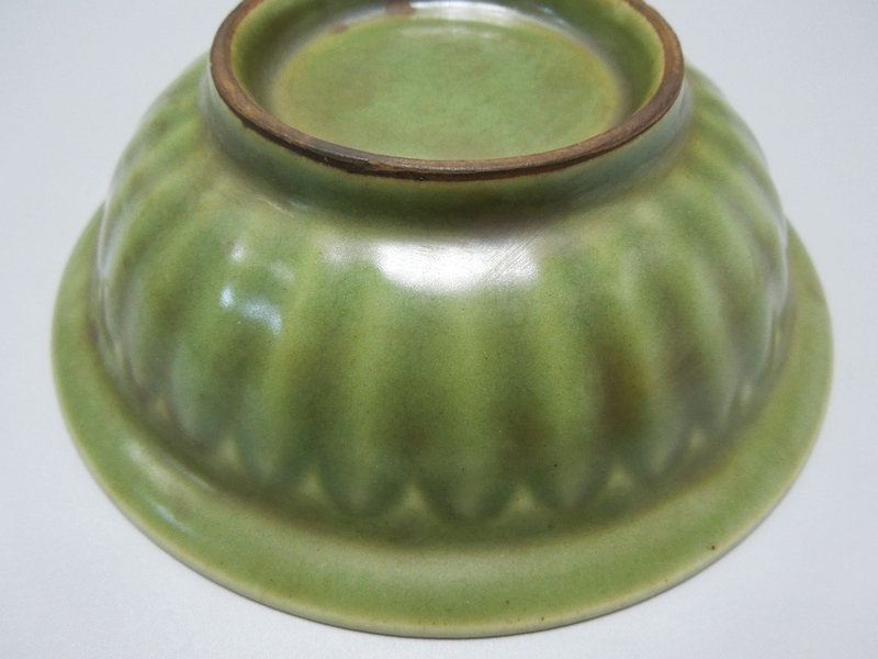 多寶屋】t301◇宋時代 龍泉窯 青磁 蓮卉紋双魚皿 極品 【公式通販】