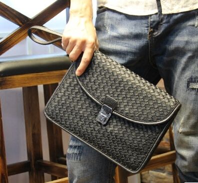 激安！　送料無料　クラッチバッグ　メンズ　黒　革　レザー