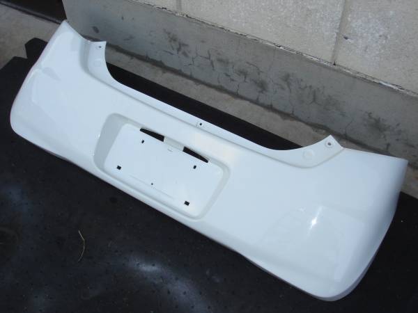 アルト　HA25V系　リアバンパー(ホワイト 26U)　即決