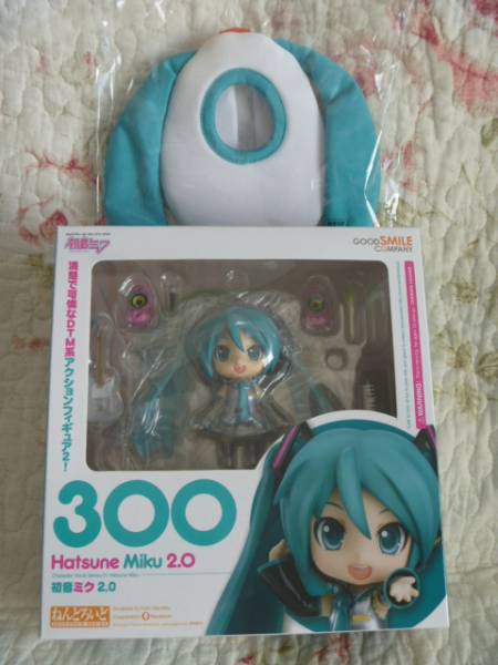 ねんどろいど 初音ミク 2.0 お出かけポーチ付き ねんどろいど 初音ミク 2.0 限定特典おでかけポーチ付 新品 【公式通販】