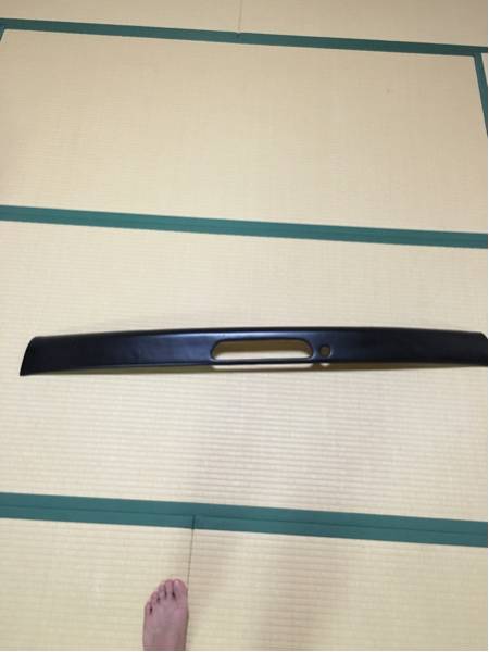 ２００ハイエース リアルーフウイングガーニッシュ