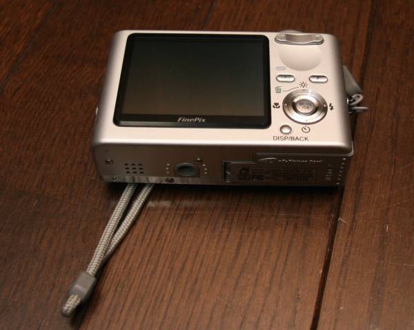 【美品・完動品】FUJIFILM FInePix F10 箱・取説・付属品あり!!_3