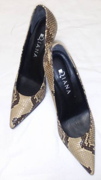 美品即決ダイアナDIANA パンプス23.5卑弥呼プールサイドかねまつ