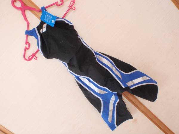 ２アリーナ★アクアフォース★黒ブルーワンピース9502競泳水着L