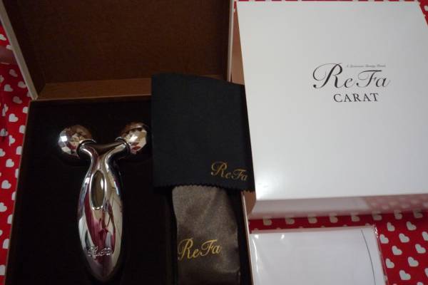 ReFa CARAT | リファカラット プラチナ電子ローラー : 商品情報 - RAY