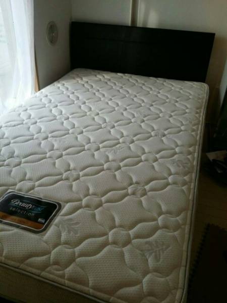 ★訳あり特価★超美品シモンズセミダブルベッドマットレス付き