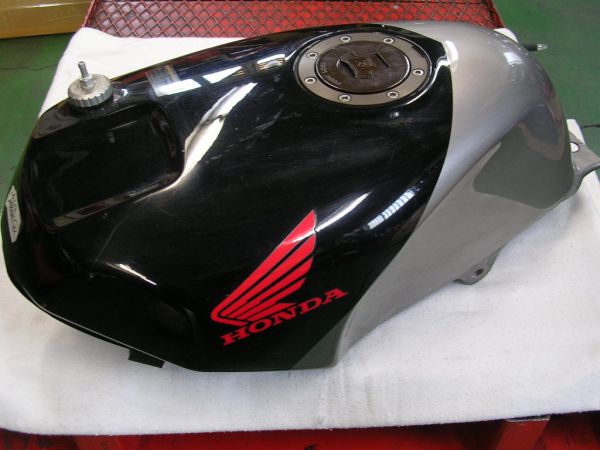 2026年最新Yahoo!オークション NSR250R mc18 タンクの中古品 -nsr250r