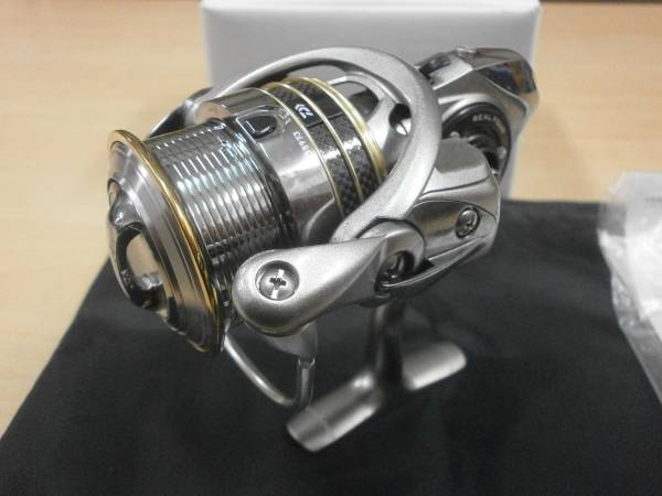 ダイワ 12 ルビアス 2506H 日本製 ダイワ リール 12 ルビアス
