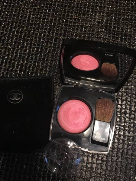 シャネル チーク 化粧品