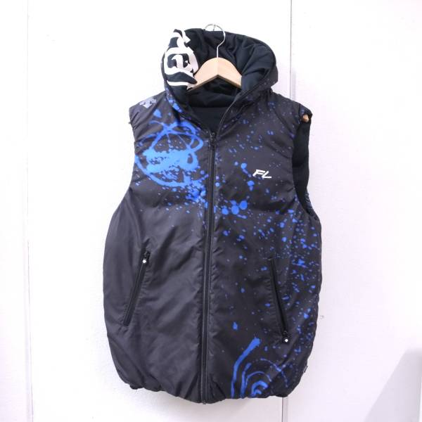 STUSSY リバーシブルダウンベスト ブルー&ブラック STUSSY 【公式通販】