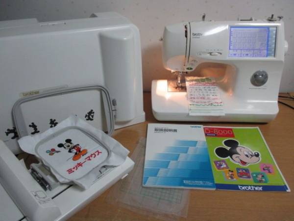 美品 好調 ブラザーミシンMickey【D9700F】刺繍 大型液晶 自糸切