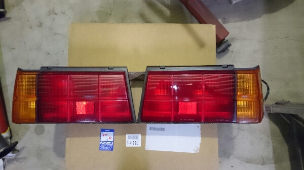 セドリック グロリア 430 L28 L型 テールランプ テール 自動車