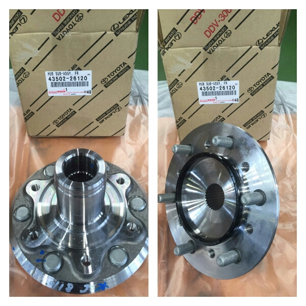 TOYOTA純正 HIACE フロントアクスルハブ 左右 新品 トヨタ純正