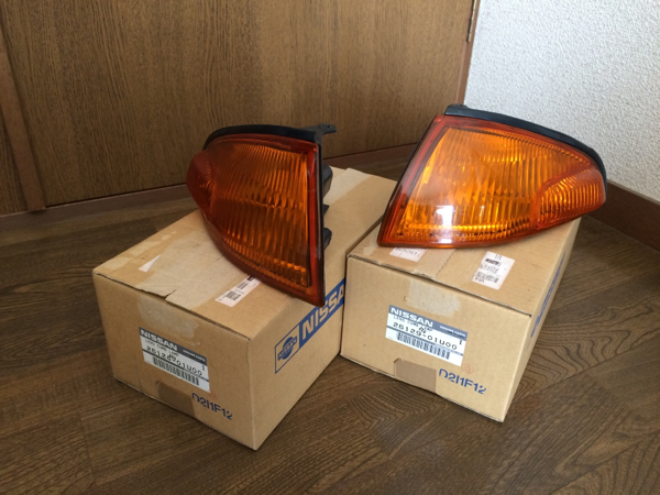 R32 後期用 Fウインカー 左右 スカイライン用 美品 スカイライン