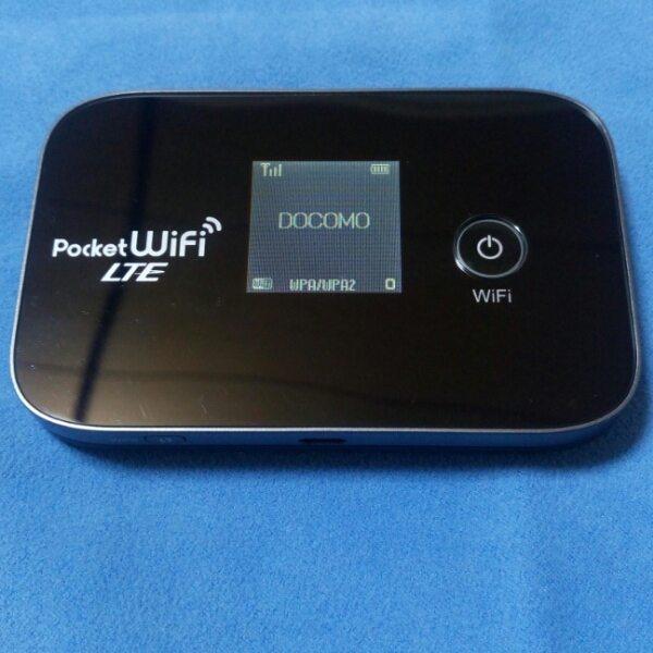 美品　GL04P Wi-Fiルーター SIMフリー