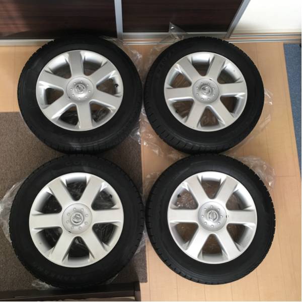 エルグランド E51 純正 215/60R17 スタッドレスタイヤ