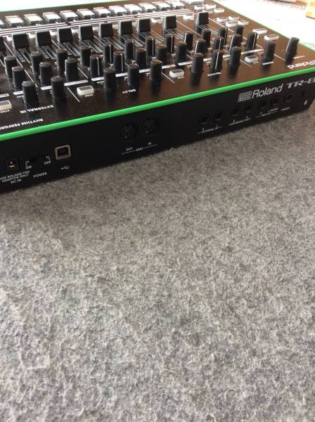 ROLAND AIRA TR-8 707 727増設済み tr-808 tr-909