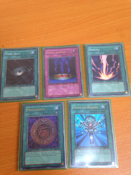 遊戯王 【遊戯王】アジア版 美品 5枚 封印されしエクゾディア 旧アジア 5枚