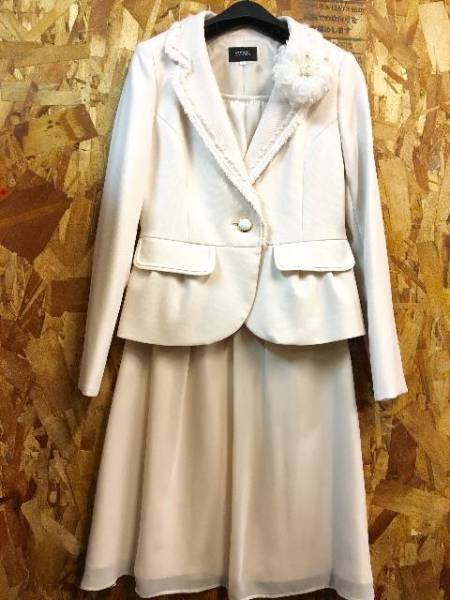 新品☆19号LL～3L入学式に!白×ピンクのエレガントスーツ☆ｊ221