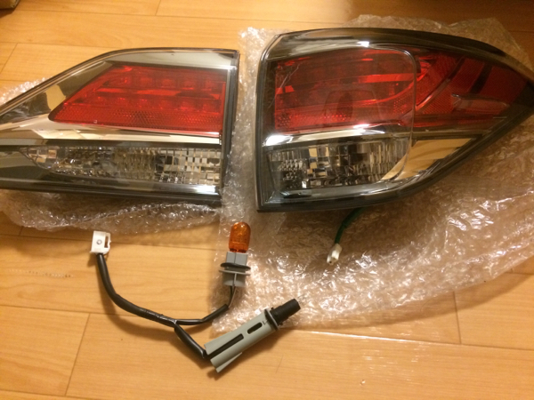 #1048 LEXUS RX450H 純正テールランプ LEXUS RX 後期 テールランプ 1048 LEXUS RX450H 純正テールランプ