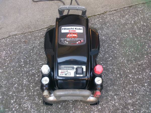 日立　高圧コンプレッサー　EC1445H　まだまだ使えます！！